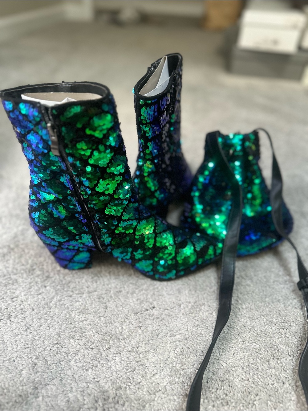 Women’s Cape Robbin Green & Blue Sequin Ankle Boots with Matching Drawstring Bag - Picture 7 of 8